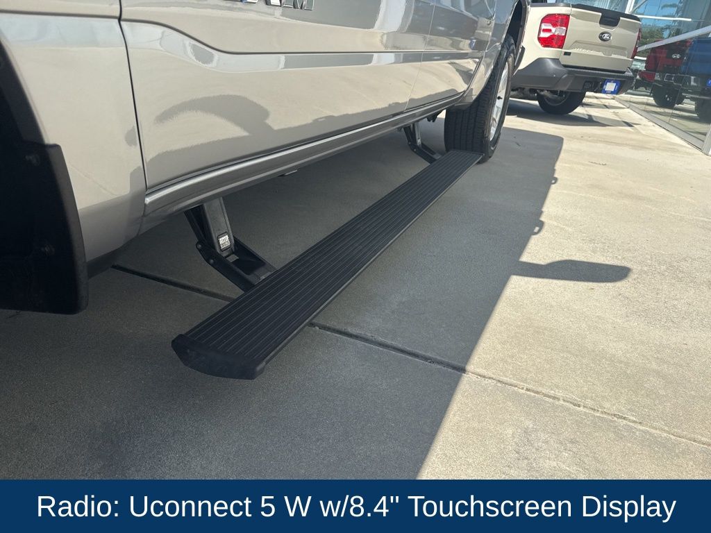 2023 Ram 1500 Big Horn Crew Cab 4x2 5'7" Box