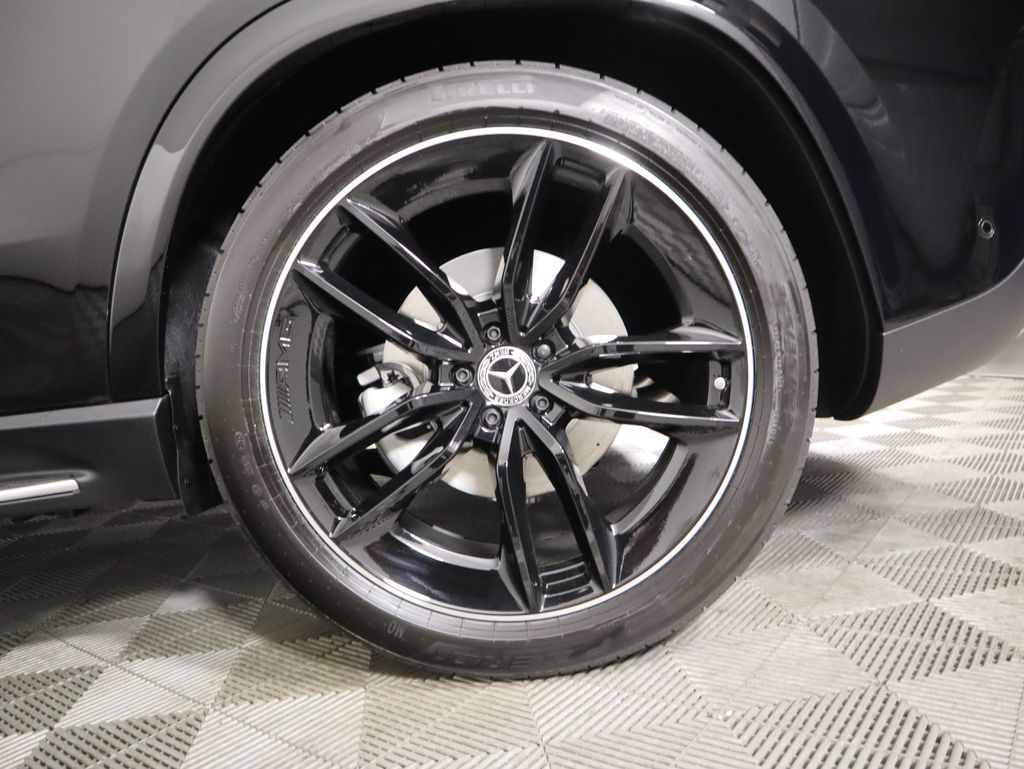 Thumbnail: 2026 Mercedes-Benz GLE - 32