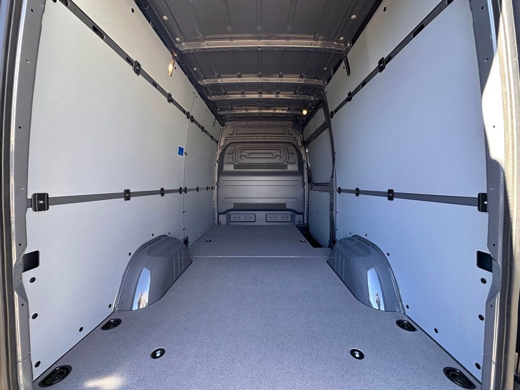 2024 Mercedes-Benz Sprinter 2500 Cargo 144 WB 20