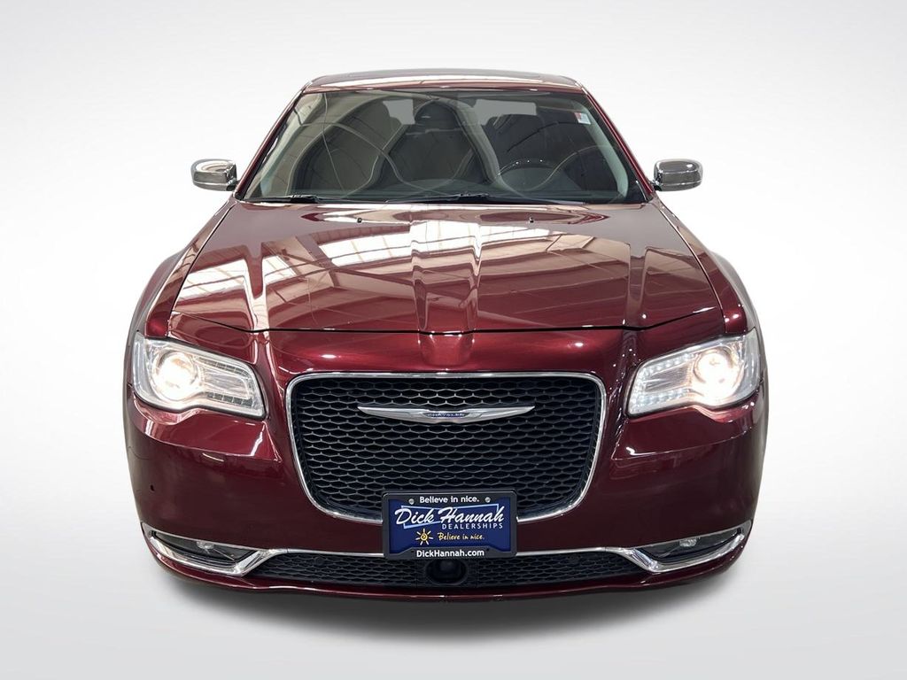 Used 2018 Chrysler 300 Limited with VIN 2C3CCAKG1JH302208 for sale in Gladstone, OR