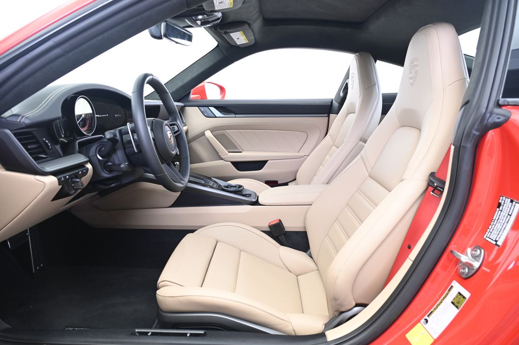 Thumbnail: 2024 Porsche 911 - 25