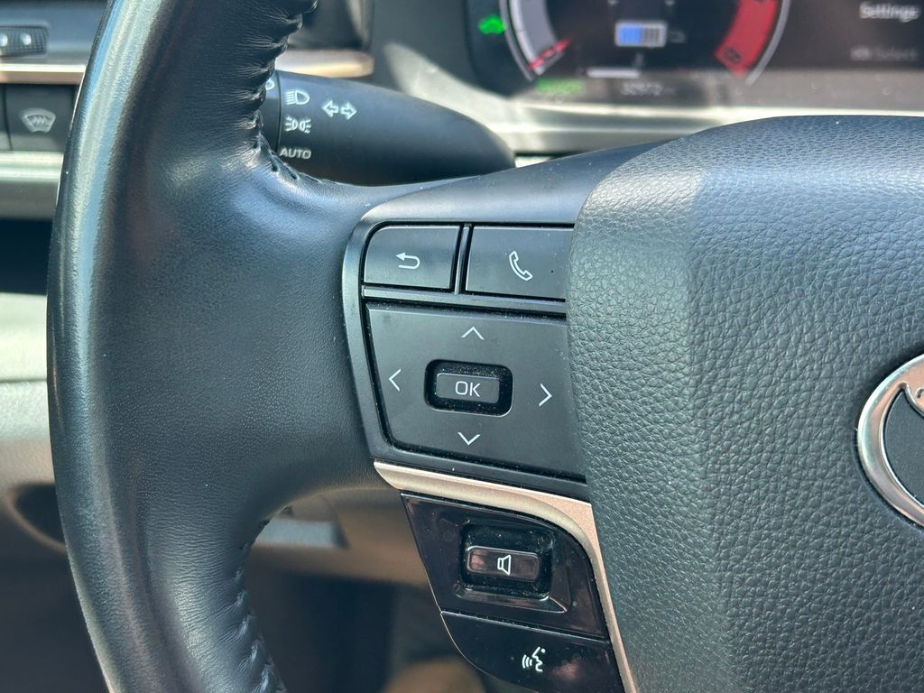 Used 2023 Toyota Crown Sedan