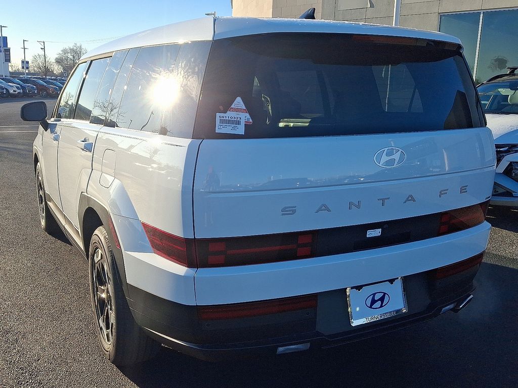 2025 Hyundai Santa Fe SE 3