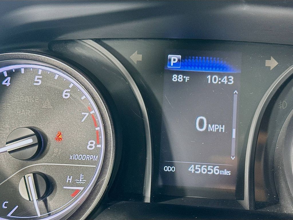 Thumbnail: 2024 Toyota Camry - 12