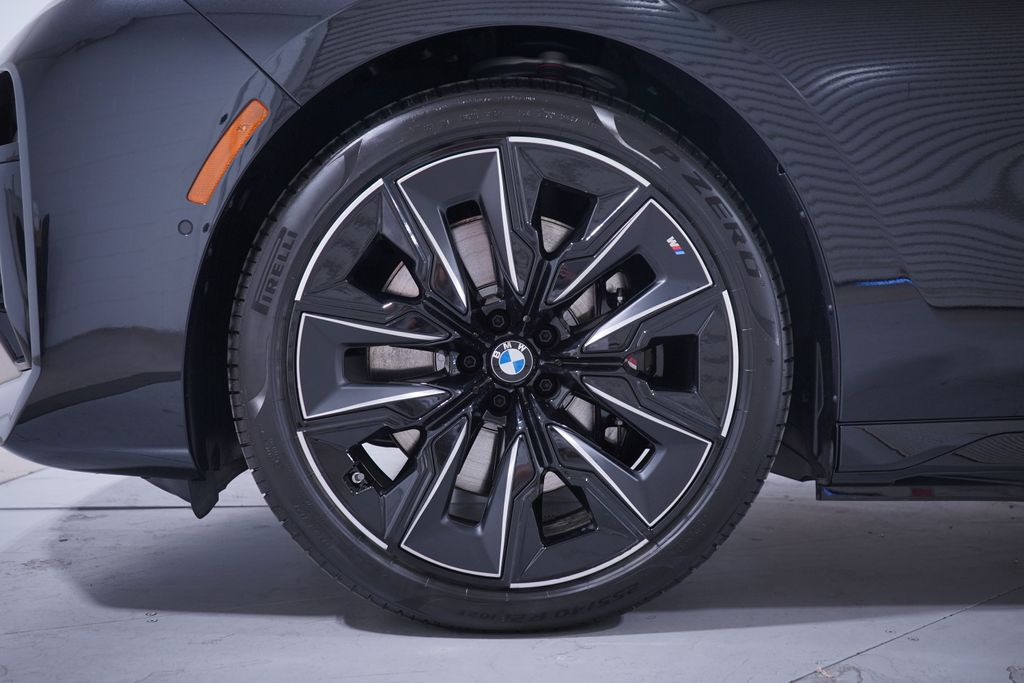 2025 BMW i7 eDrive50 2