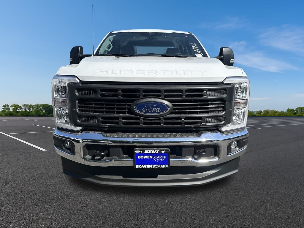 New 2026 Ford Super Duty F-250 Crew Cab 8' Box XL