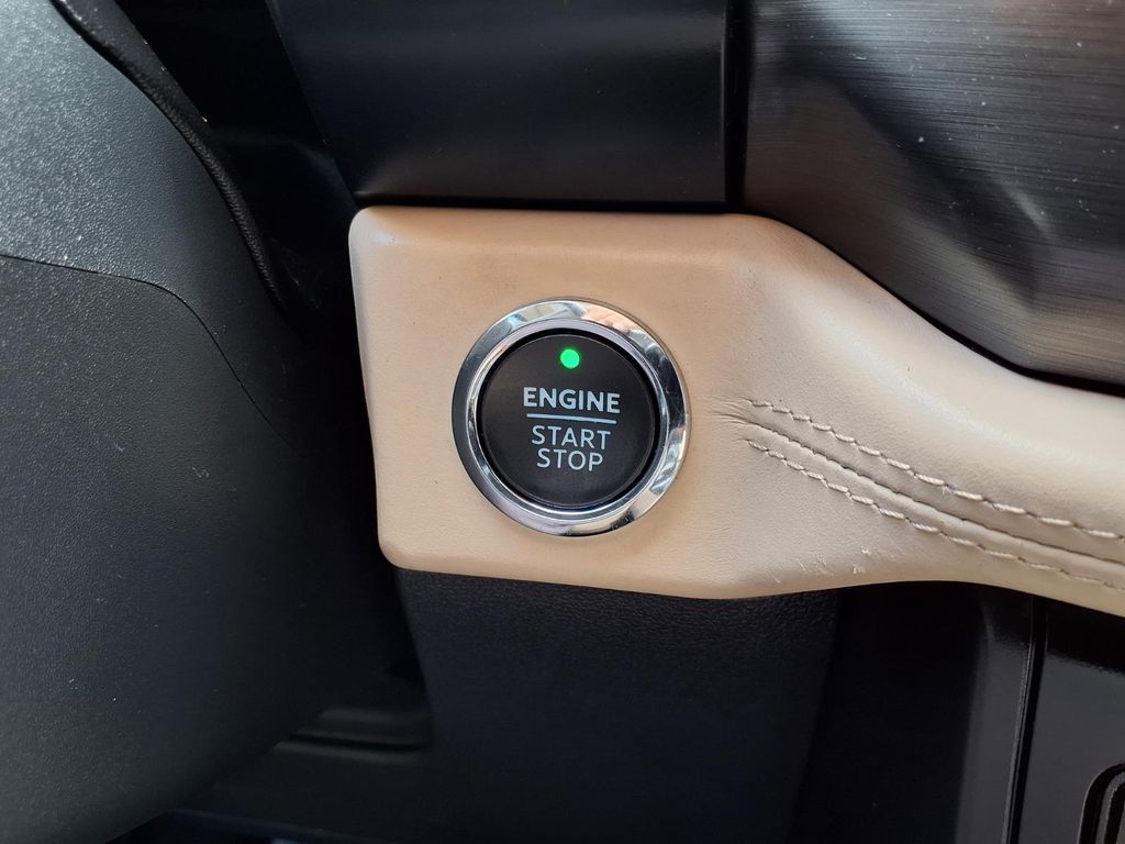 2023 Ford Expedition Platinum White at Texan Dodge Chrysler Jeep Ram