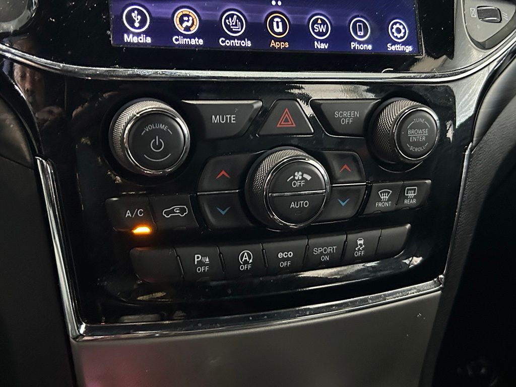 Used 2020 Bright White Clearcoat Jeep Altitude image 23