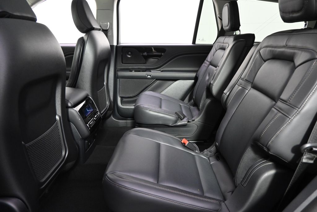 New 2026 Black Lincoln Reserve image 22