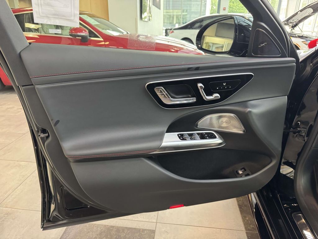 Thumbnail: 2026 Mercedes-Benz E-Class - 9