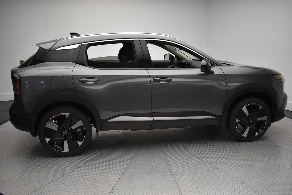 Thumbnail: 2026 Nissan Kicks - 4