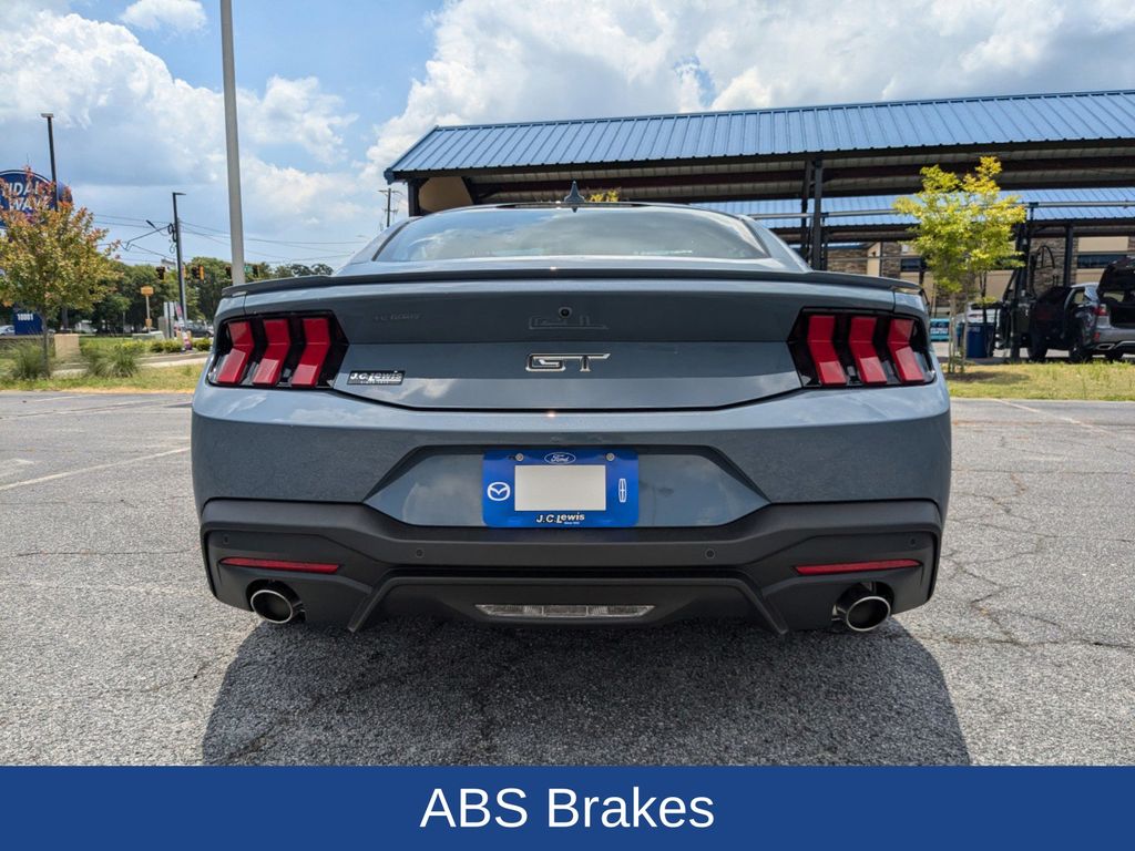 2025 Ford Mustang GT Premium Fastback