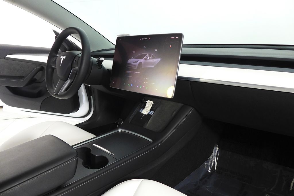 Thumbnail: 2022 Tesla Model 3 - 13