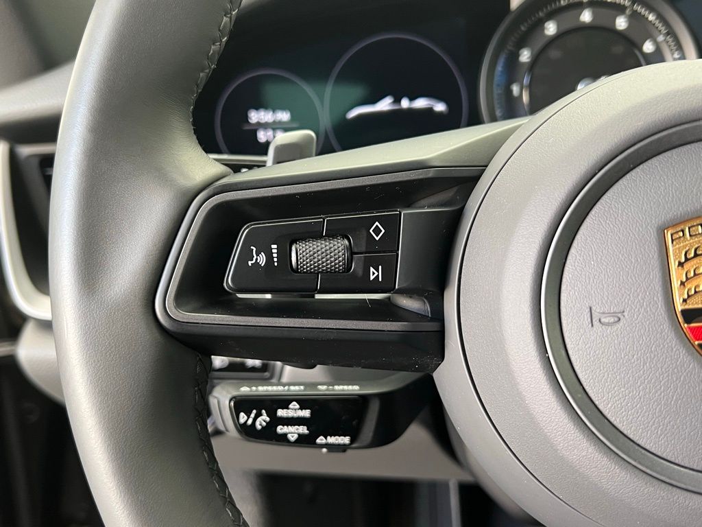 Thumbnail: 2021 Porsche 911 - 8