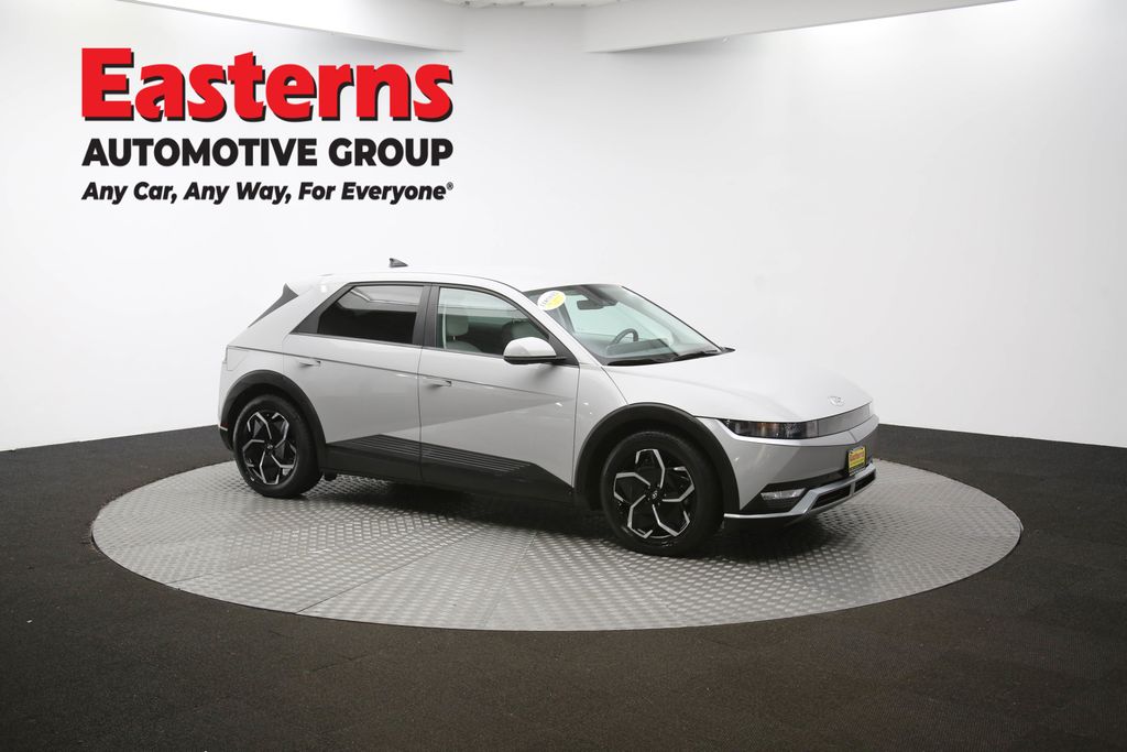 Used 2023 Gray Hyundai SEL image 47