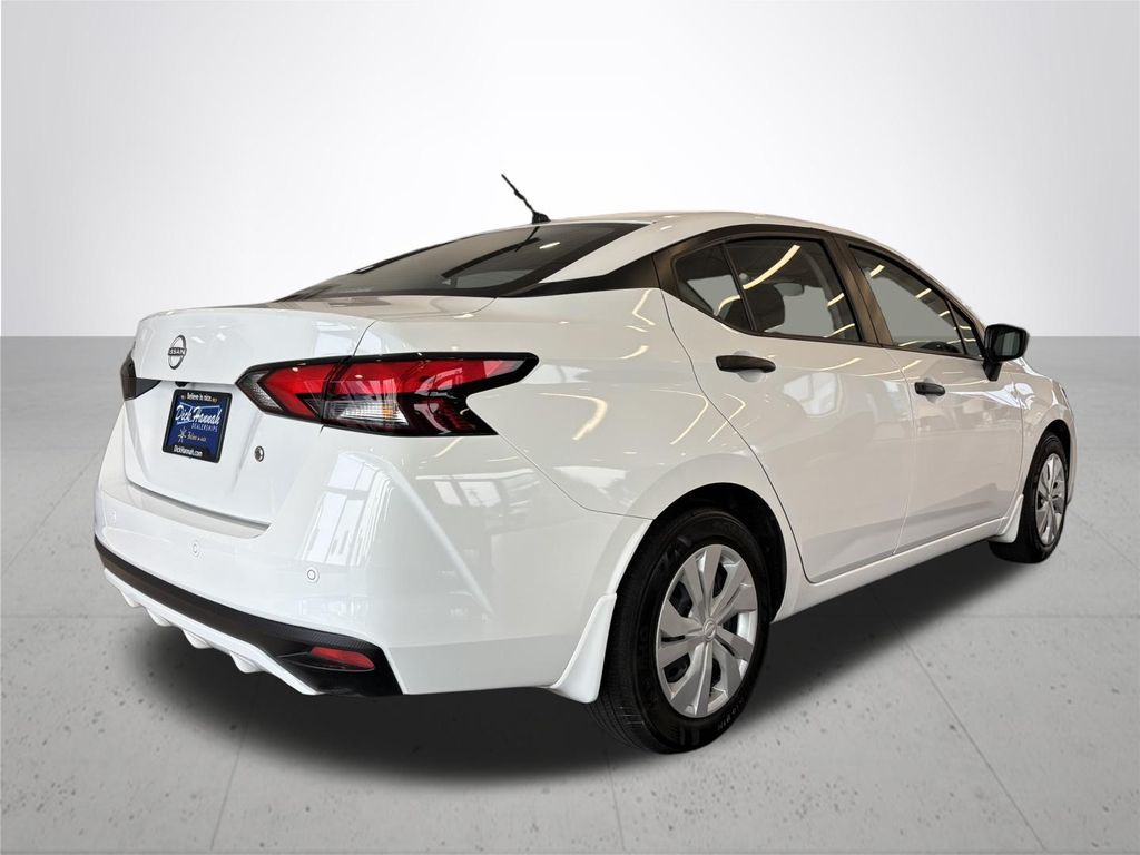 2025 Nissan Versa 1.6 S