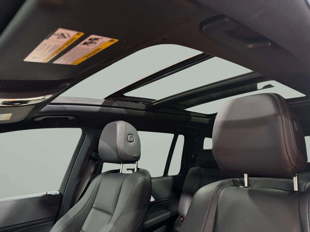 Used 2025 Black Mercedes-Benz GLS 450 image 17