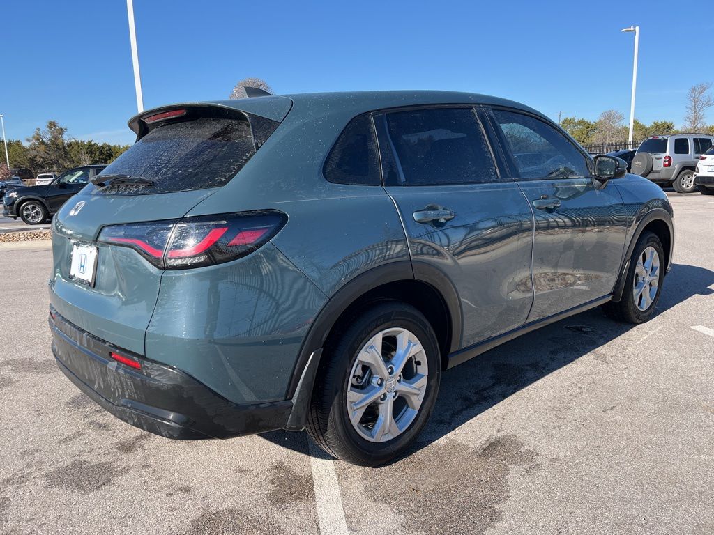 Thumbnail: 2025 Honda HR-V - 4