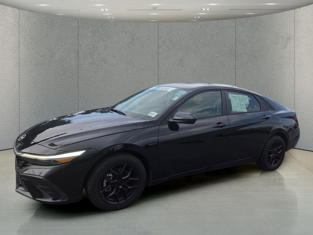  2024 Hyundai Elantra Hybrid Blue FWD   