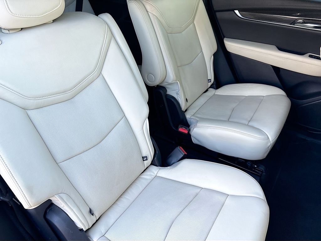 Used 2020 Gray Cadillac Sport image 30