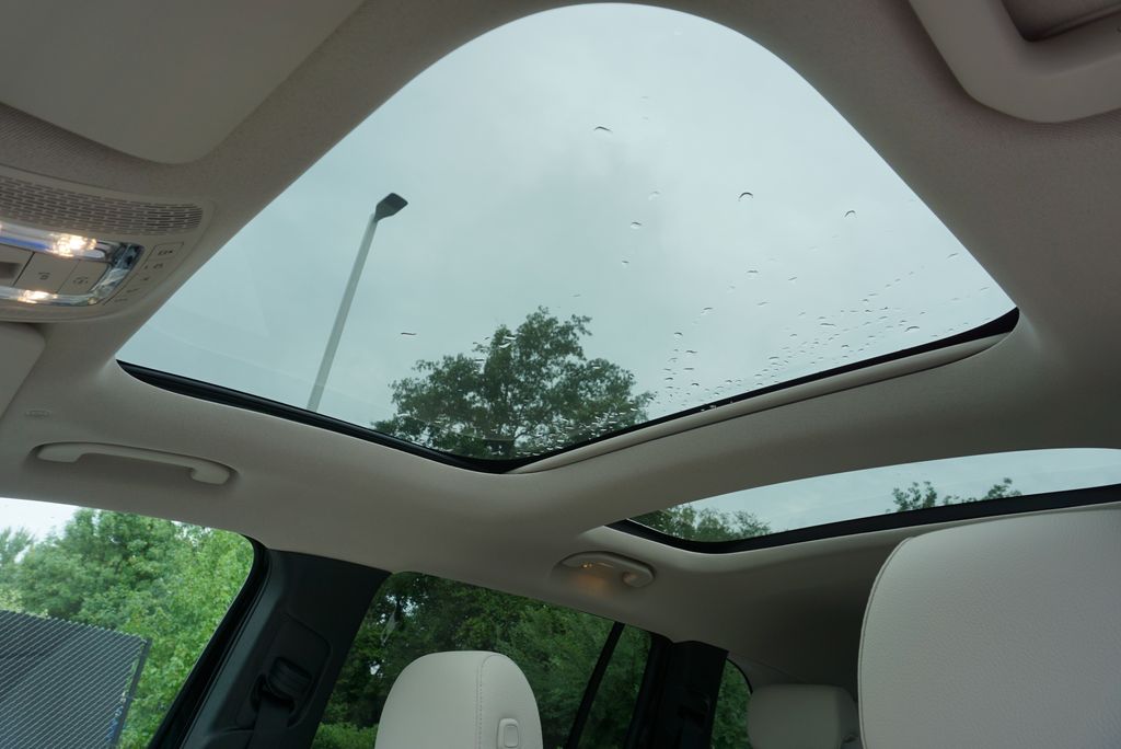 Thumbnail: 2025 Mercedes-Benz GLB - 12