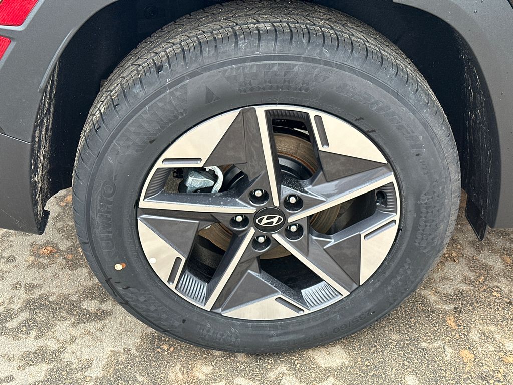 New 2026 Black HYUNDAI SEL image 18