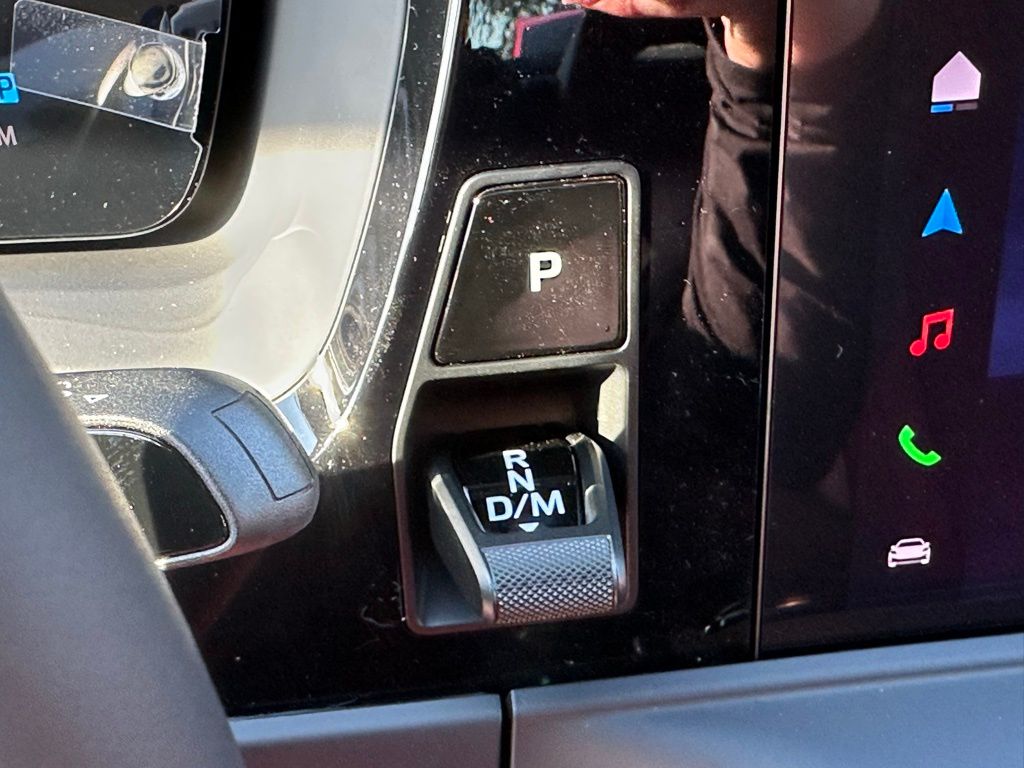 Thumbnail: 2026 Porsche Panamera - 32