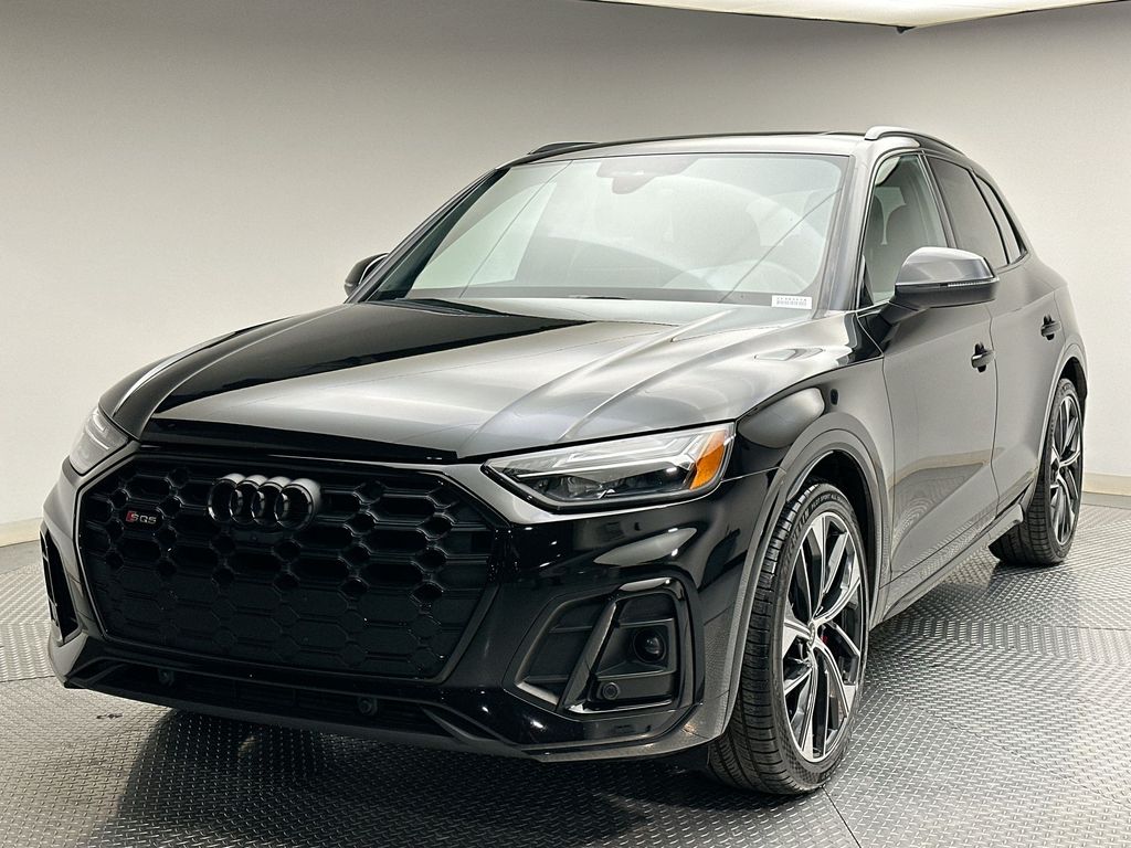 2022 Audi SQ5 Premium Plus -
                Englewood, NJ