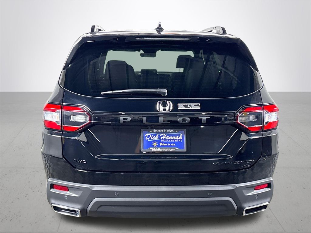 2025 Honda Pilot Black Edition
