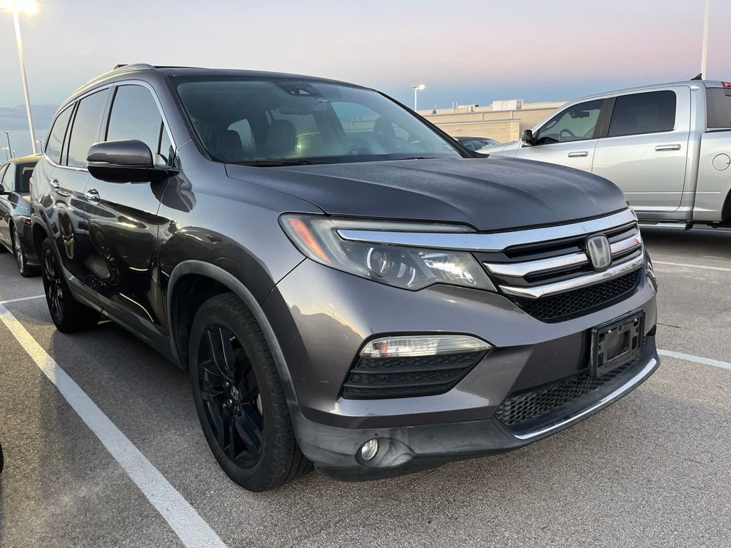 Thumbnail: 2017 Honda Pilot - 2