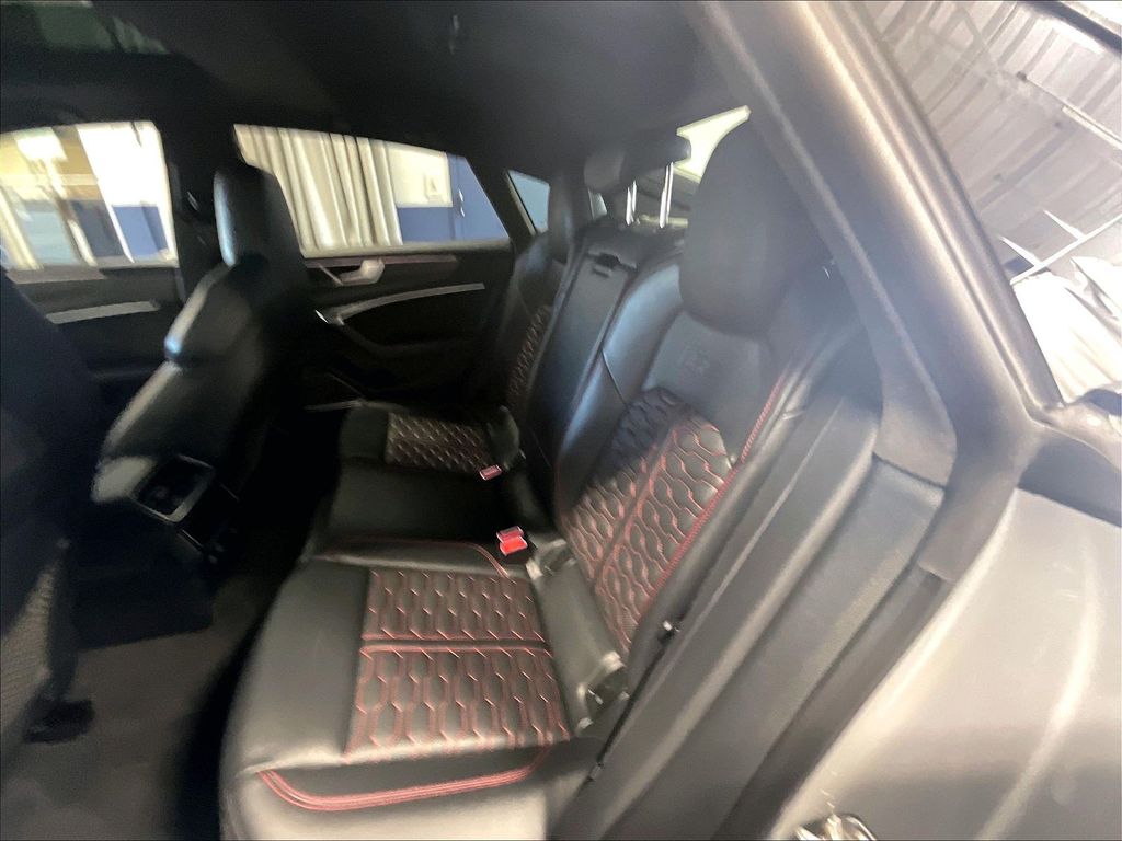 2021 Audi RS 7 — photo 15