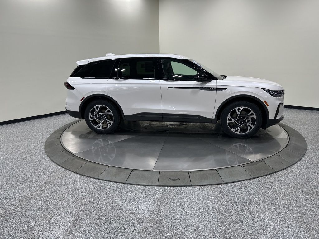 new 2026 Lincoln Nautilus car, priced at $62,907