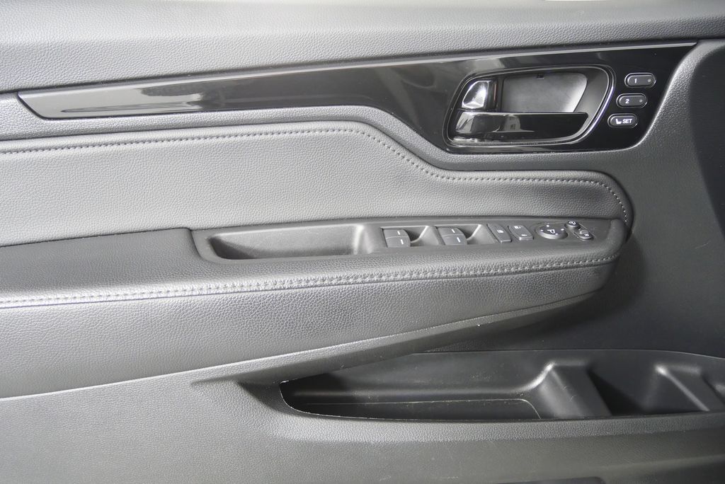 Thumbnail: 2022 Honda Odyssey - 9