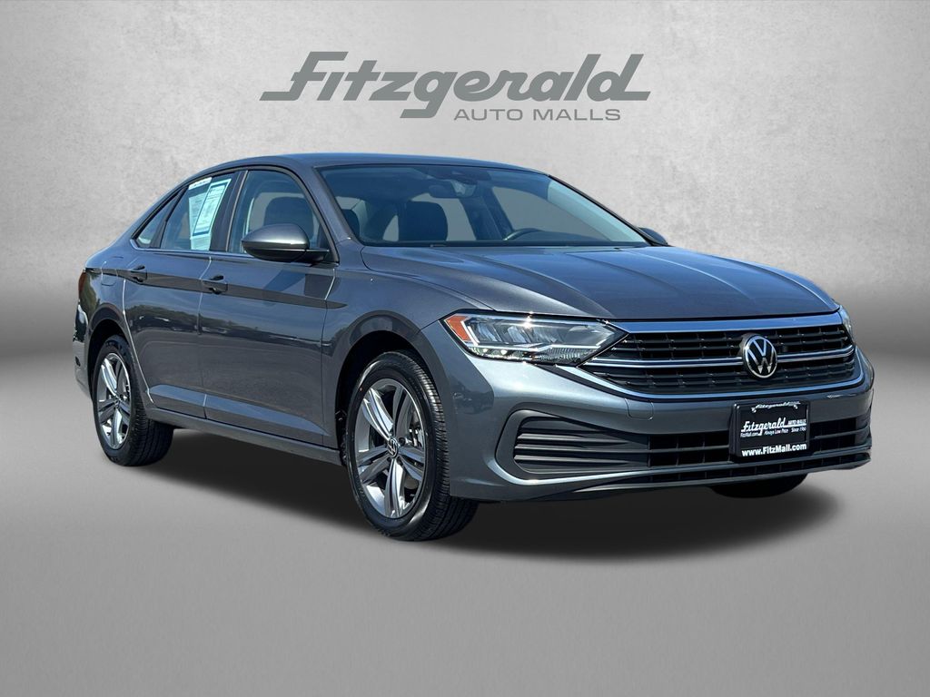 Gray 2024 Volkswagen Jetta SE FWD Sedan Front-Wheel Drive 8-Speed Automatic