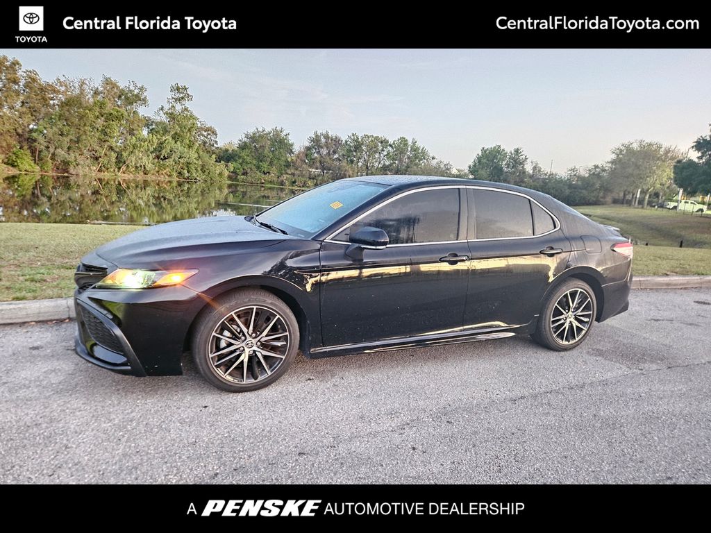 2023 Toyota Camry SE -
                Orlando, FL