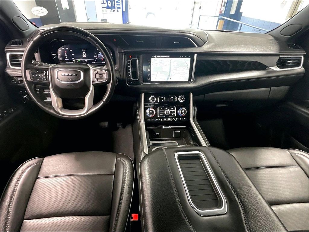 2024 GMC Yukon — photo 22