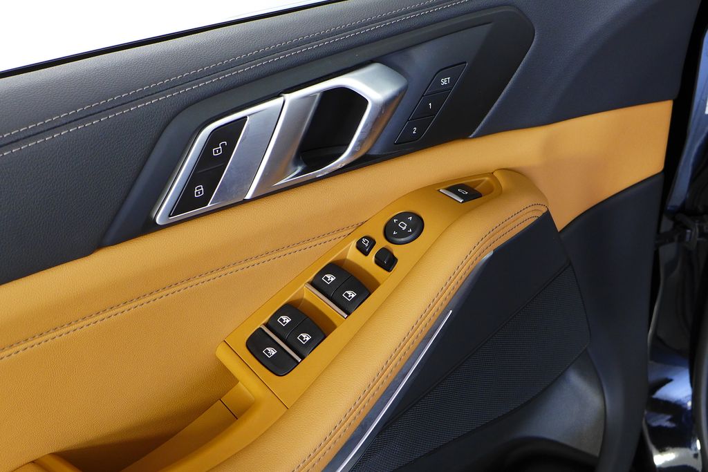 Thumbnail: 2023 BMW X5 - 12