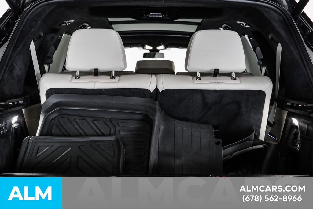 Used 2022 Black BMW xDrive40i image 23
