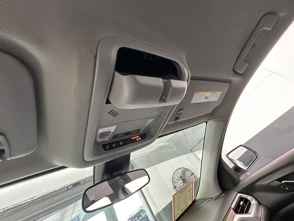 Used 2022 Summit White GMC SLE image 30