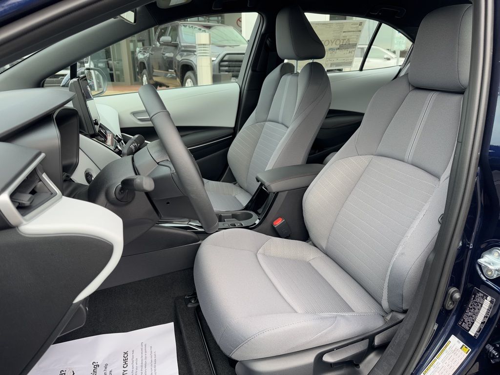 2025 Toyota Corolla SE photo