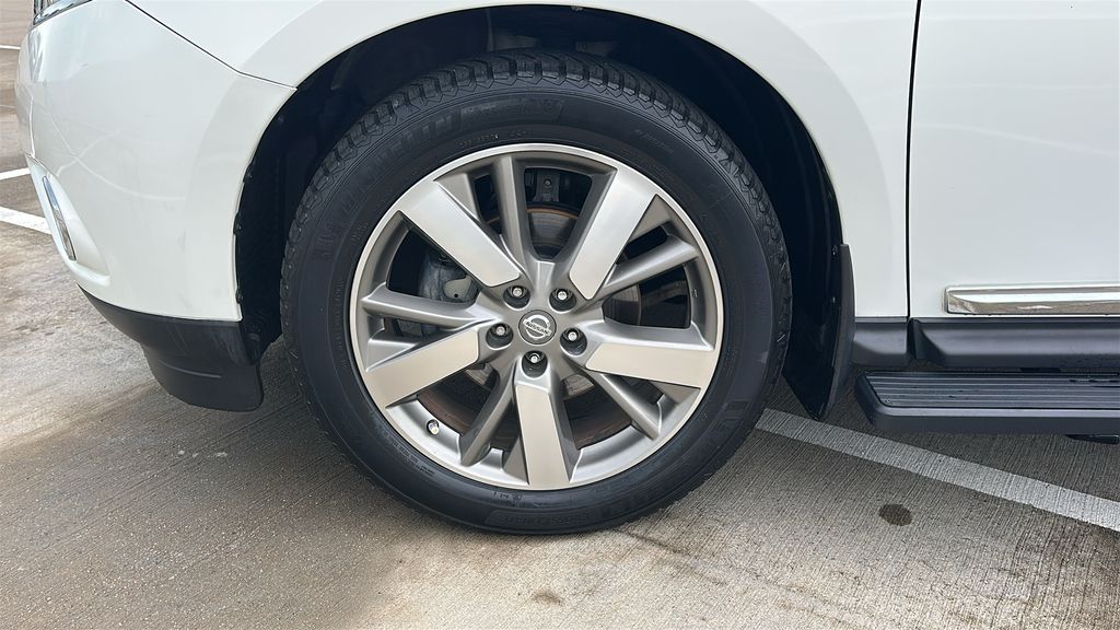 2014 Nissan Pathfinder Platinum White at Toyota of Kenner