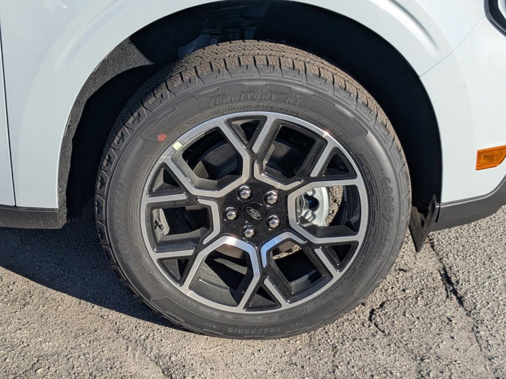 2025 Ford Maverick Lariat