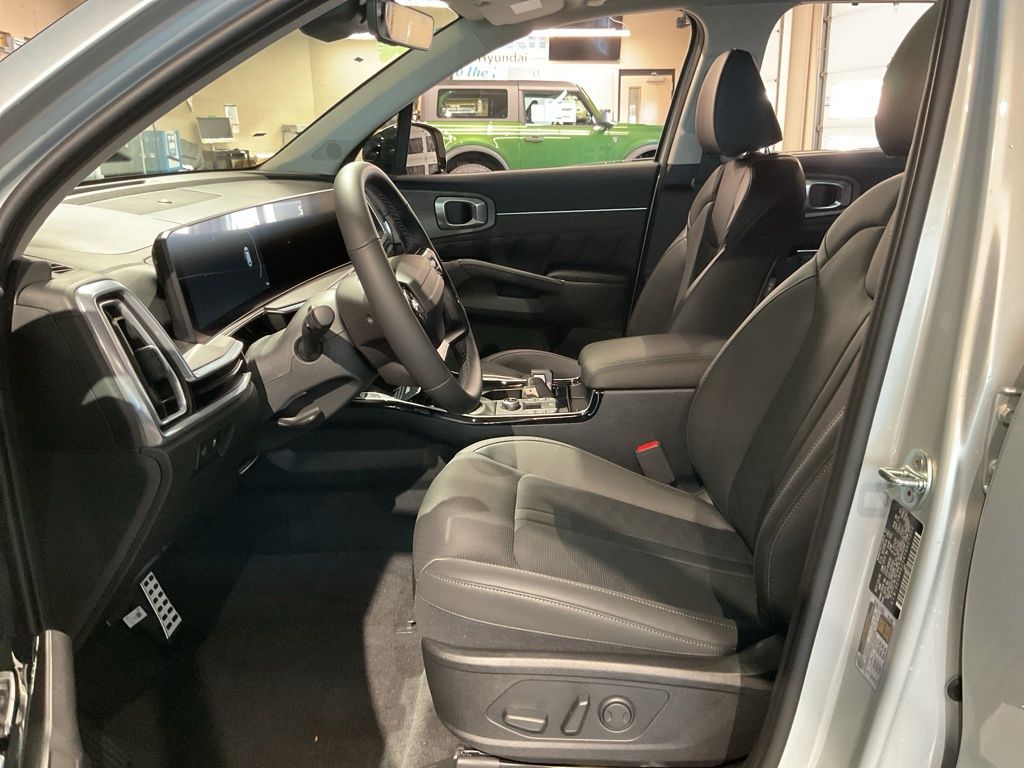 New 2026 Silver Kia X-Line SX image 9