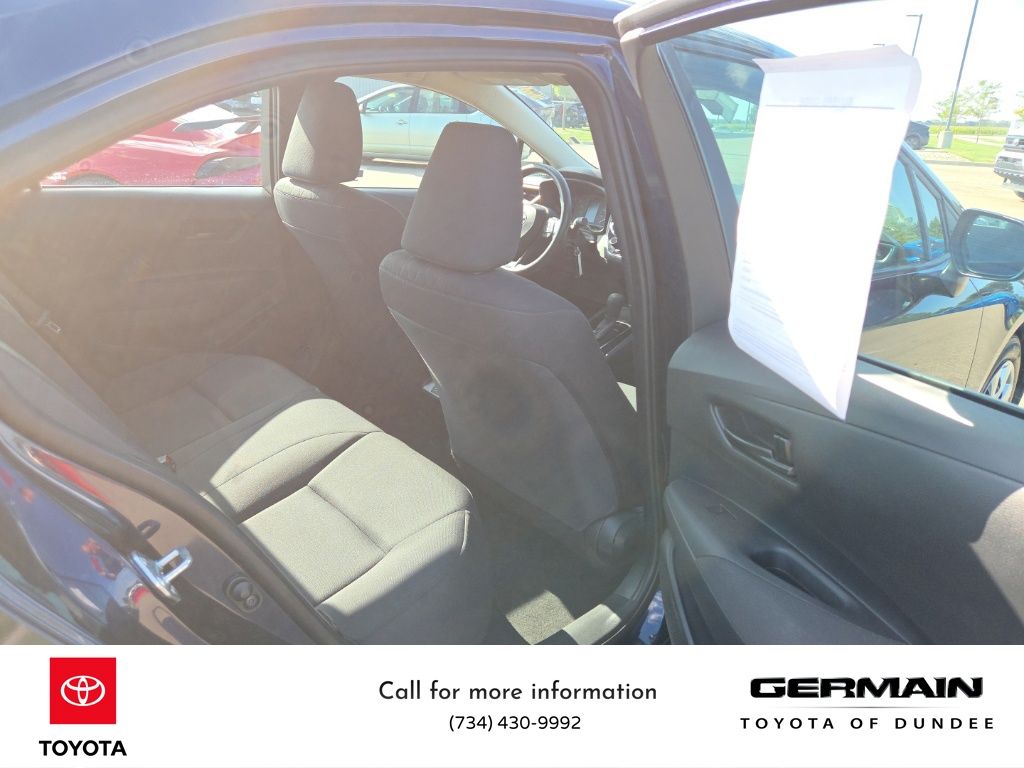 2023 Toyota Corolla LE photo 25
