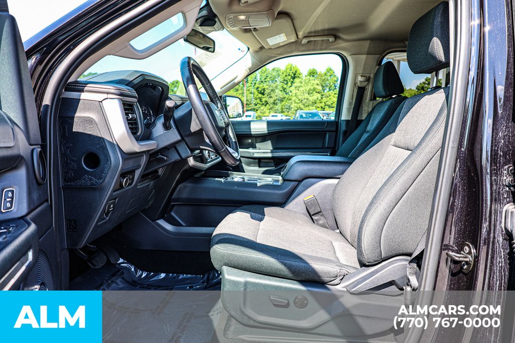 Used 2024 Black Ford XLT image 18