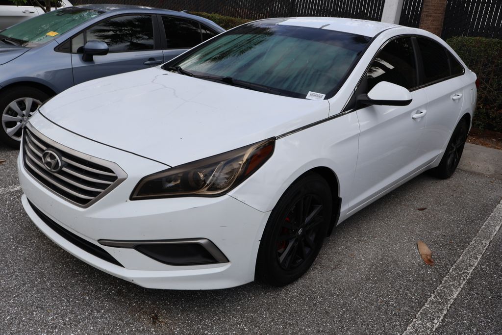 Thumbnail: 2016 Hyundai Sonata - 2