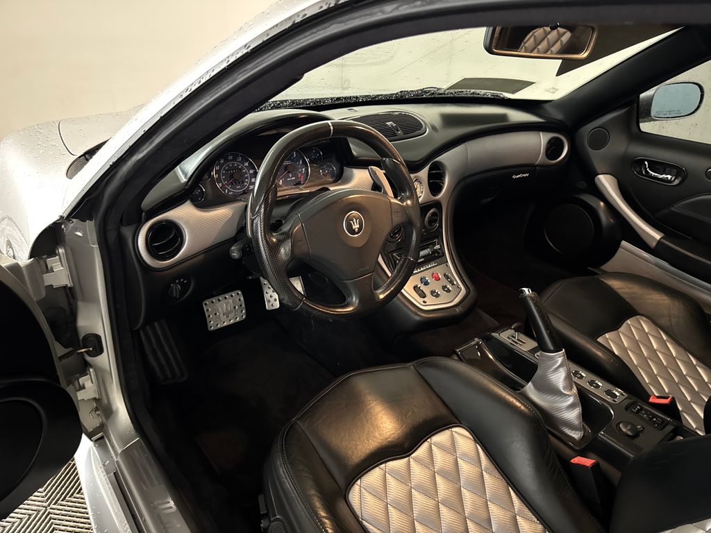 Used 2006  Maserati LE image 5