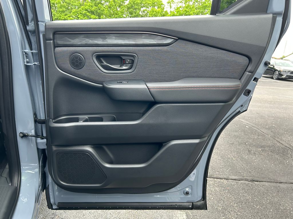 Thumbnail: 2026 Honda Passport - 23