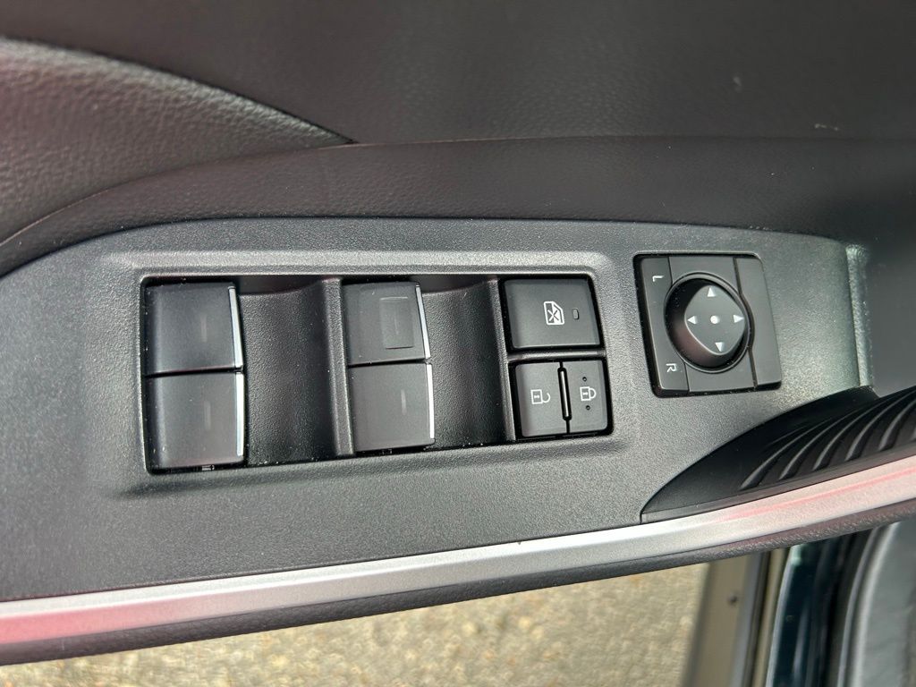 Thumbnail: 2024 Toyota RAV4 - 17