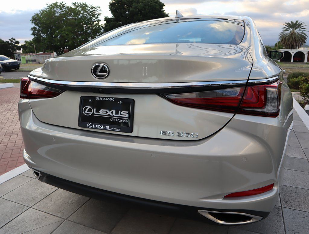 Thumbnail: 2025 Lexus ES - 20